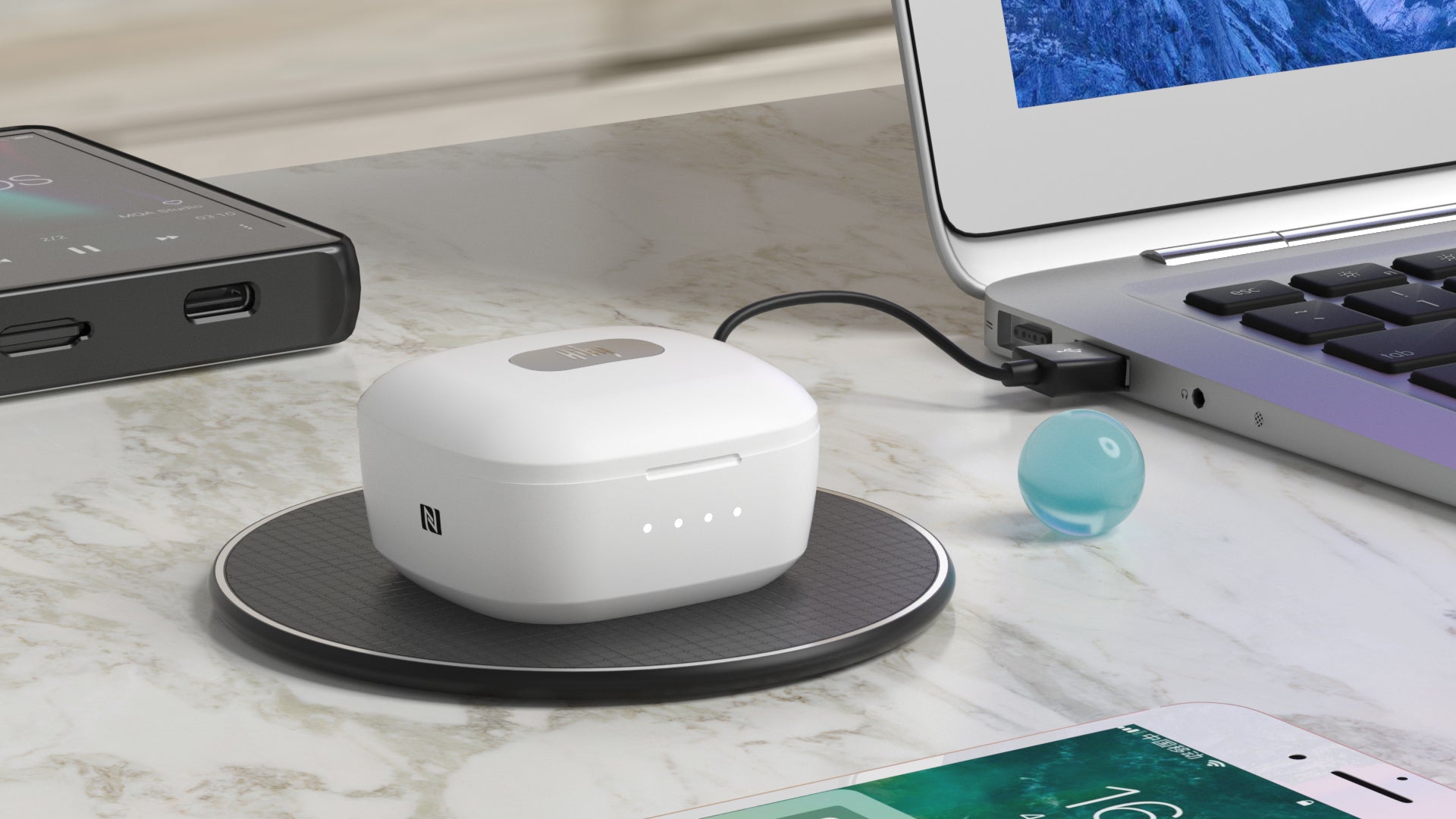HiBy WH3 powered by wireless charging
