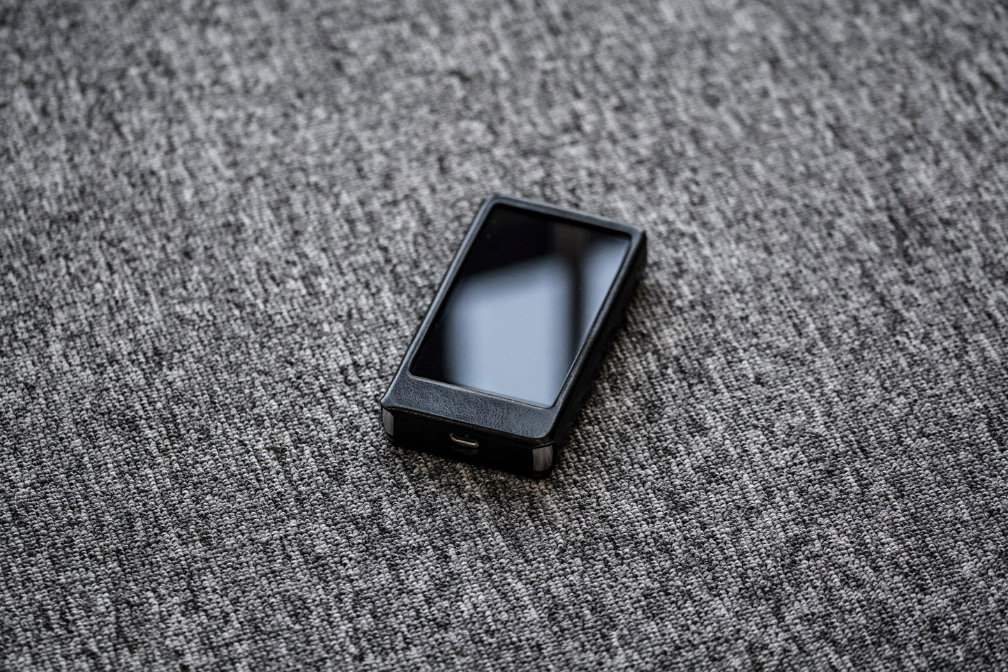 R6 Pro Leather Case - HiBy | Make Music More Musical